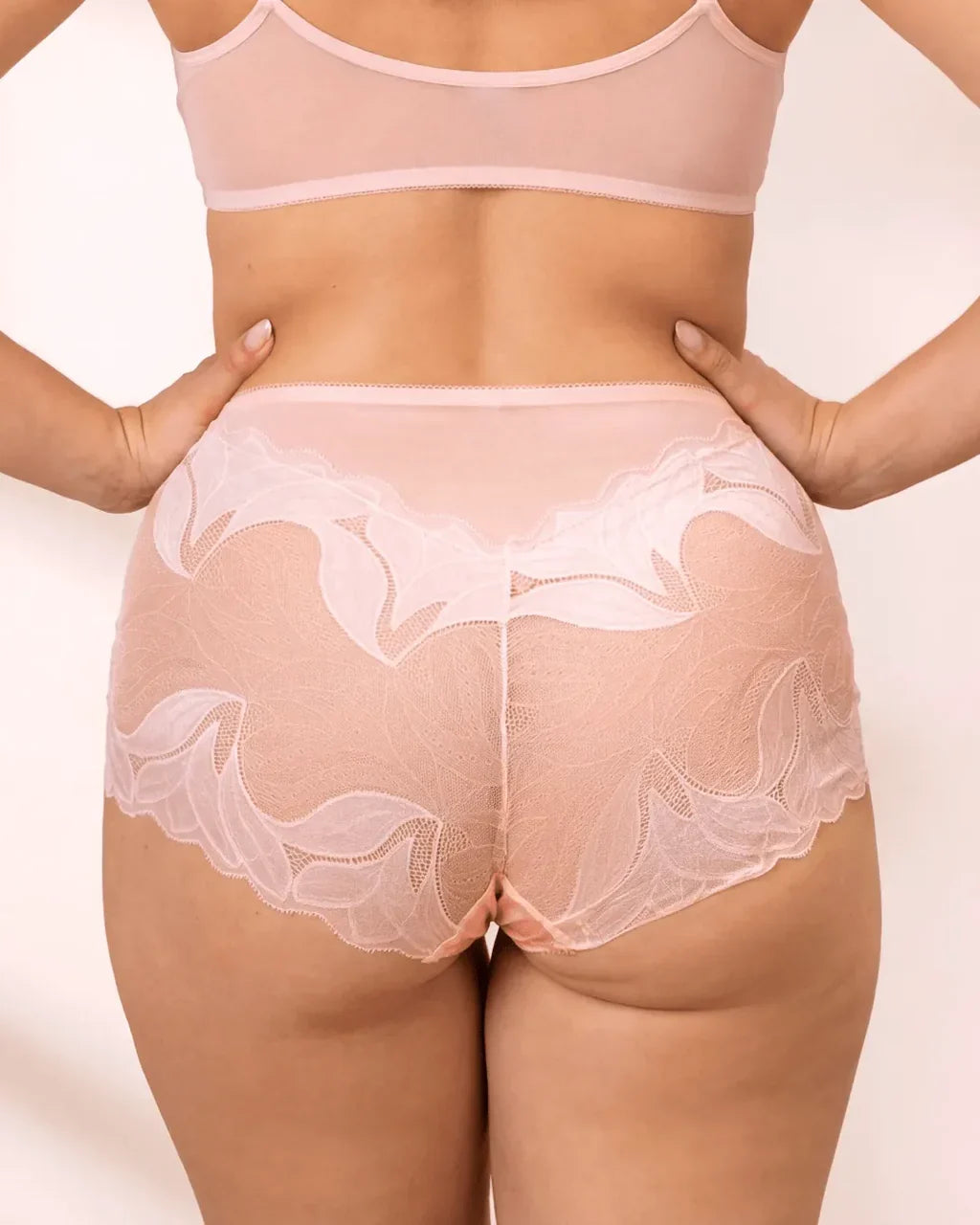 Italian panties - Isabella (The thong effect… without the uncomfortable string)