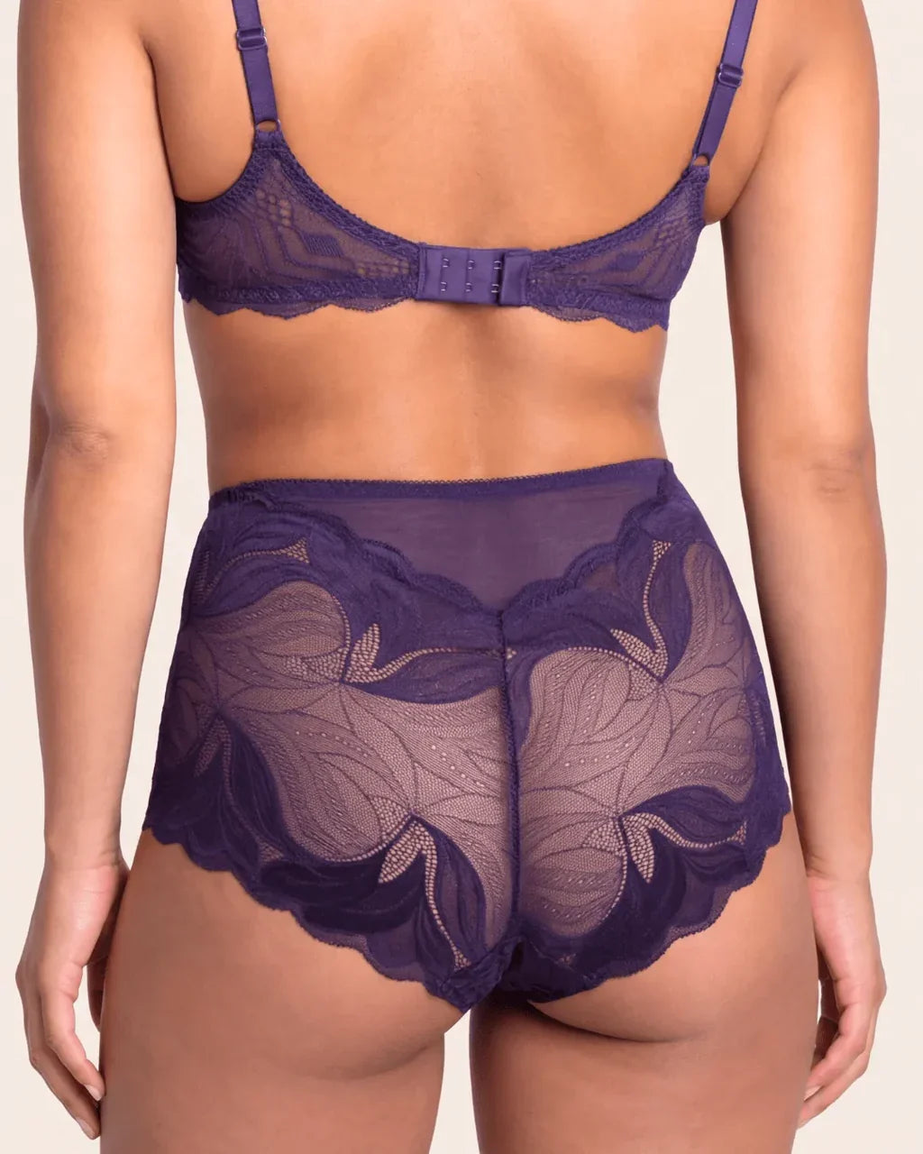 Italian panties - Isabella (The thong effect… without the uncomfortable string)